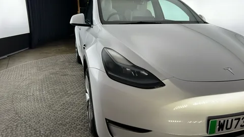 TESLA MODEL Y Long Range AWD Auto