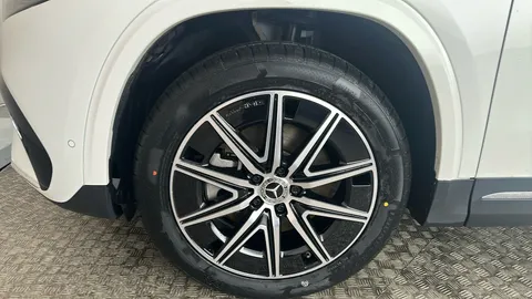 MERCEDES-BENZ EQA EQA 250+ 140kW AMG Line Executive 70.5kWh Auto