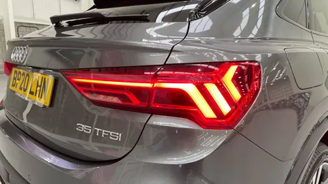 AUDI Q3 35 TFSI Edition 1 S Tronic [C+S Pack]