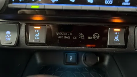 TOYOTA RAV4 2.5 VVT-i Hybrid Dynamic CVT 2WD