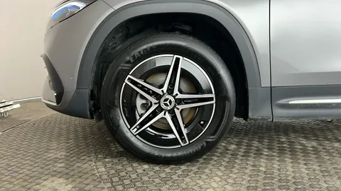 MERCEDES-BENZ EQB EQB 350 4Matic 215kW AMG Line 66.5kWh Auto