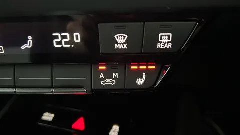 AUDI Q4 210kW 45 82kWh Sport Auto [Leather]