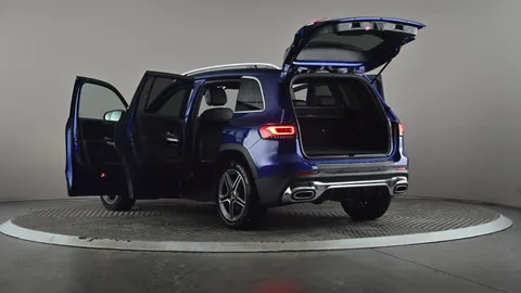 MERCEDES-BENZ GLB GLB 200 AMG Line Premium Plus 7G-Tronic