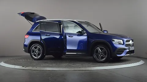 MERCEDES-BENZ GLB GLB 200 AMG Line Premium Plus 7G-Tronic