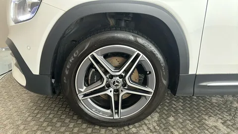 MERCEDES-BENZ GLB GLB 200d AMG Line Premium 8G-Tronic