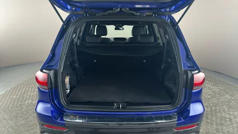 MERCEDES-BENZ GLB GLB 200 AMG Line Premium Plus 7G-Tronic