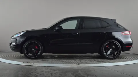 PORSCHE MACAN Turbo PDK