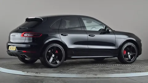 PORSCHE MACAN Turbo PDK