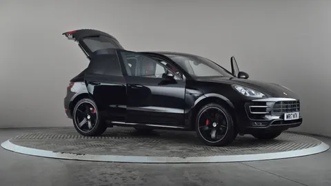 PORSCHE MACAN Turbo PDK