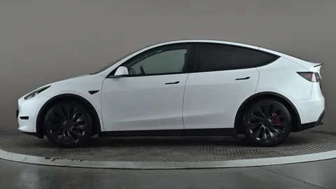 TESLA MODEL Y Performance AWD Auto