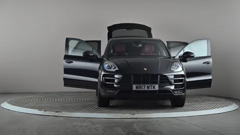PORSCHE MACAN Turbo PDK