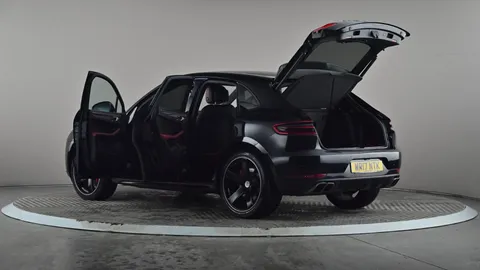 PORSCHE MACAN Turbo PDK