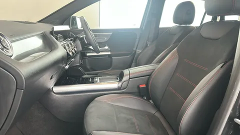 MERCEDES-BENZ GLA GLA 200 AMG Line Executive Auto