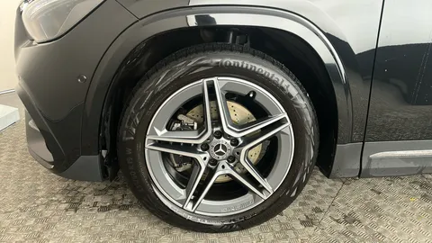 MERCEDES-BENZ GLA GLA 200 AMG Line Executive Auto