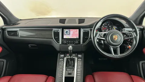 PORSCHE MACAN Turbo PDK