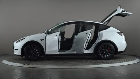 TESLA MODEL Y Performance AWD Auto