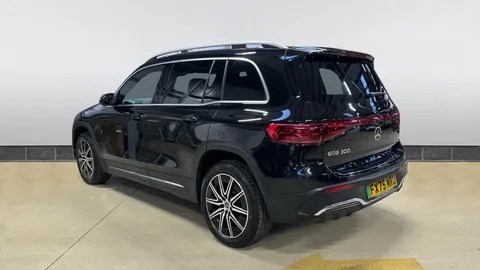 MERCEDES-BENZ EQB EQB 300 4M 168kW AMG Line Executive 70.5kWh At