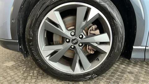 AUDI Q4 220kW 50 Quattro 82kWh S Line Auto