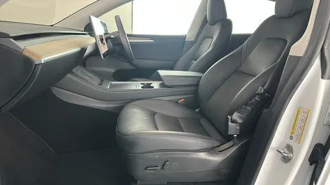 TESLA MODEL Y Performance AWD Auto
