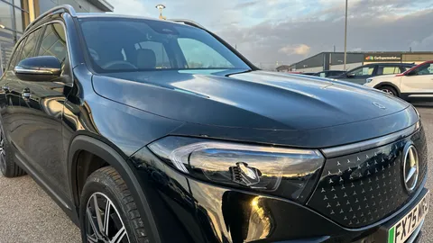 MERCEDES-BENZ EQB EQB 300 4M 168kW AMG Line Executive 70.5kWh At