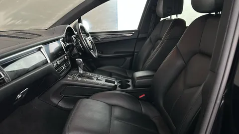 PORSCHE MACAN S PDK