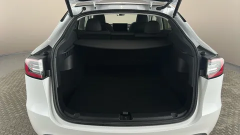 TESLA MODEL Y Performance AWD Auto