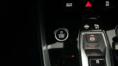 AUDI Q4 220kW 50 Quattro 82kWh S Line Auto