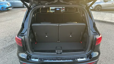 MERCEDES-BENZ EQB EQB 300 4M 168kW AMG Line Executive 70.5kWh At