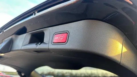 MERCEDES-BENZ EQB EQB 300 4M 168kW AMG Line Executive 70.5kWh At