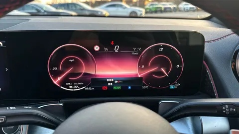 MERCEDES-BENZ EQB EQB 300 4M 168kW AMG Line Executive 70.5kWh At