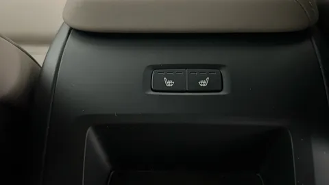 VOLVO XC60 2.0 T6 [350] PHEV Plus Dark AWD Geartronic