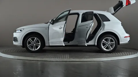 AUDI Q5 40 TDI Quattro S Line S Tronic