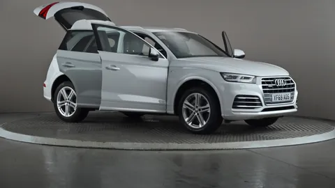 AUDI Q5 40 TDI Quattro S Line S Tronic