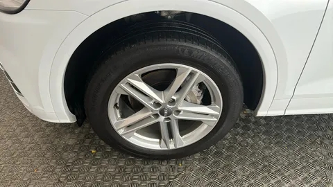 AUDI Q5 40 TDI Quattro S Line S Tronic
