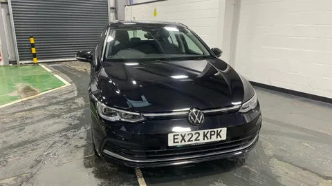 VOLKSWAGEN GOLF 1.5 eTSI Style DSG