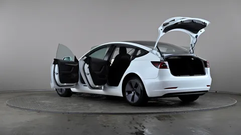 TESLA MODEL 3 RWD Auto