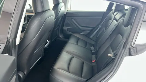TESLA MODEL 3 RWD Auto