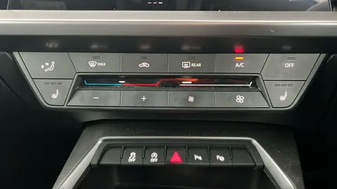 AUDI A3 30 TFSI Technik S Tronic