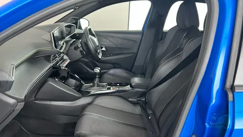 PEUGEOT 208 1.2 PureTech 100 GT