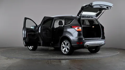 FORD KUGA 2.0 TDCi Titanium Edition 2WD