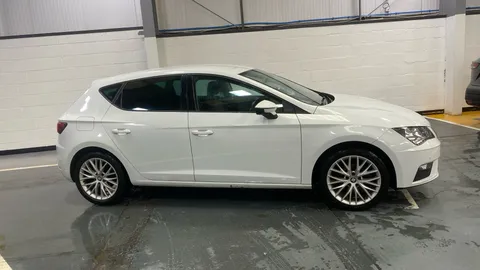 SEAT LEON 1.6 TDI SE Dynamic [EZ]