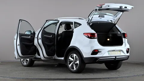 MG MOTOR UK ZS 130kW Trophy EV 51kWh Auto