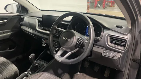 KIA STONIC 1.0T GDi 99 2