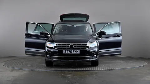 VOLKSWAGEN TIGUAN 1.5 TSI 150 Elegance DSG