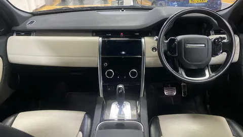 LAND ROVER DISCOVERY SPORT 2.0 D180 R-Dynamic SE Auto