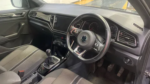 VOLKSWAGEN T-ROC 1.0 TSI 110 Black Edition