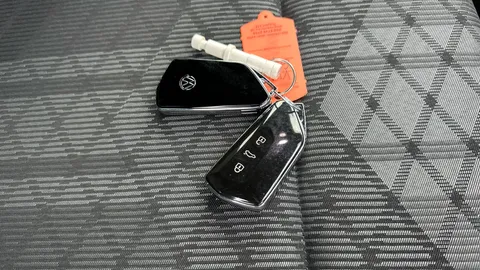 VOLKSWAGEN GOLF 1.5 eTSI 150 R-Line DSG