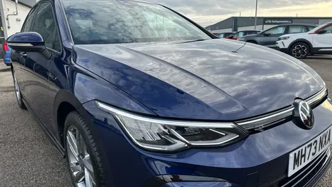 VOLKSWAGEN GOLF 1.5 eTSI 150 R-Line DSG