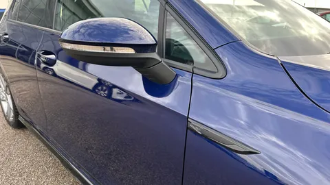 VOLKSWAGEN GOLF 1.5 eTSI 150 R-Line DSG