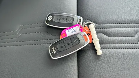 NISSAN JUKE 1.0 DiG-T 114 Tekna